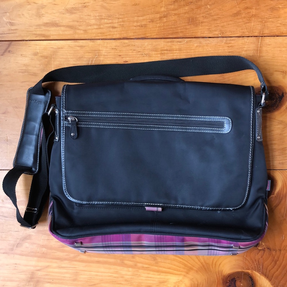 Targus Messenger Bag